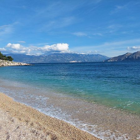 Erste Reihe Zum Meer บัชกา ภายนอก รูปภาพ